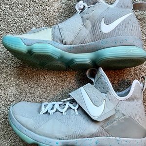 Nike LeBron 14 MAG basketball shoes size 8.5